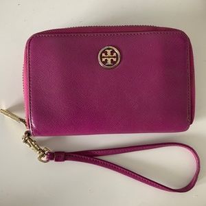 Tory Burch Wristlet Wallet - Magenta